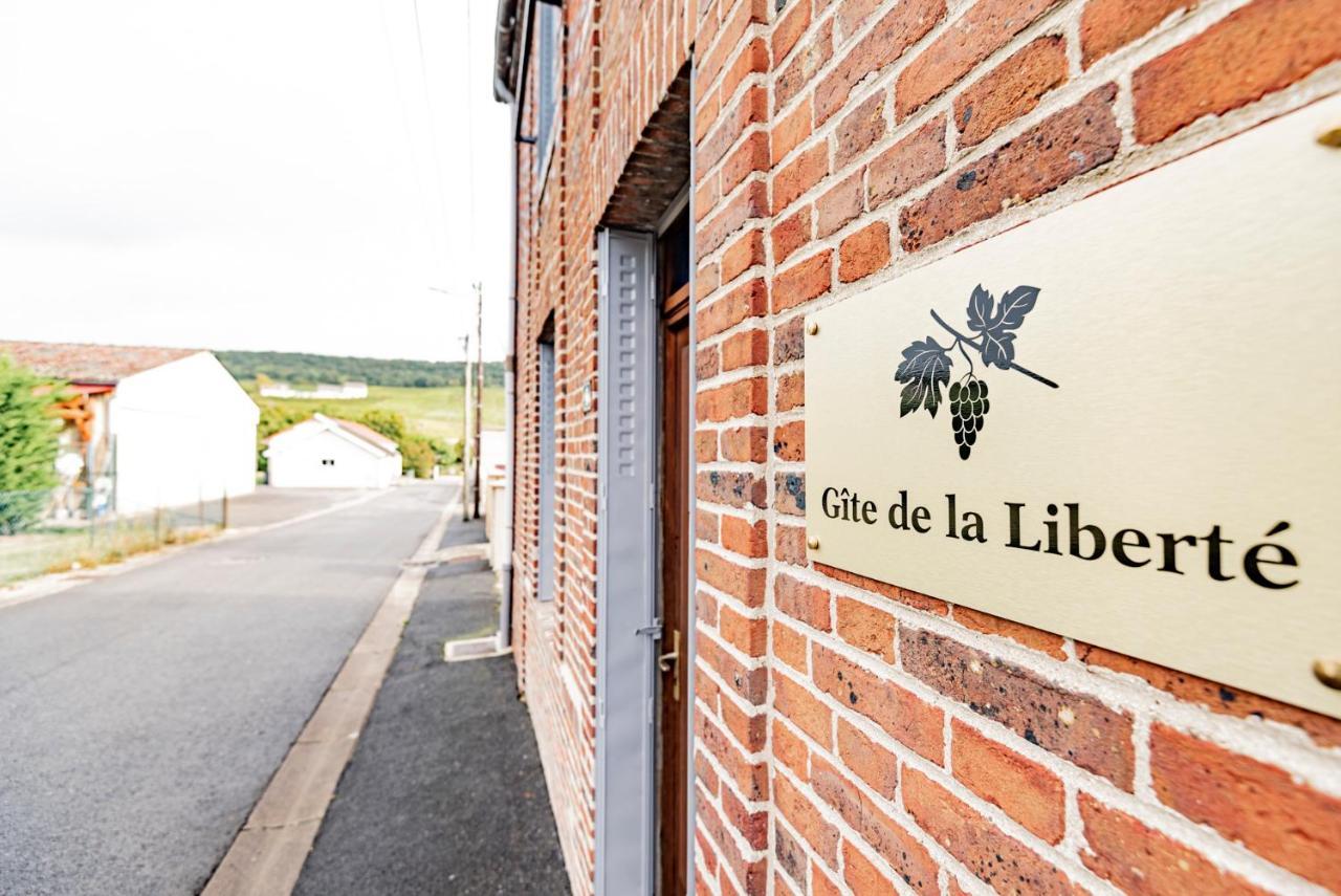 Gite De La Liberte Vinay  Luaran gambar